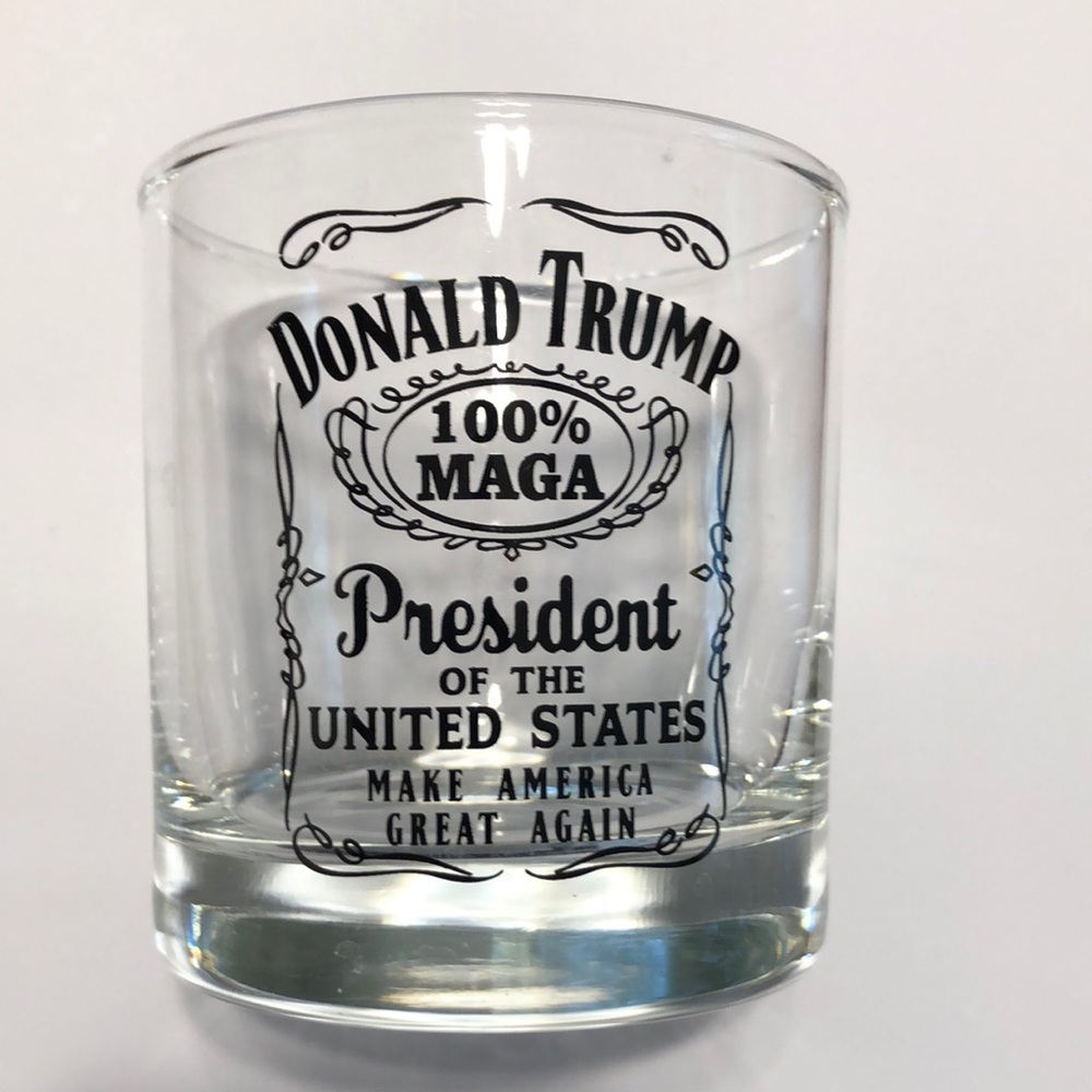 Donald Trump MAGA Whiskey Glass Tumbler with Vintage Design 16 Ounce - Picture 2 of 4